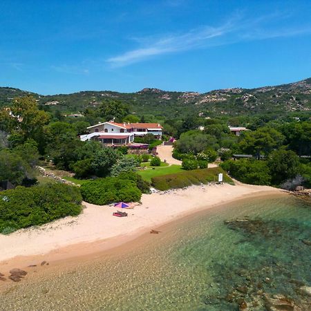 Baia Dorata Beach Apartment Porto Istana Exterior photo