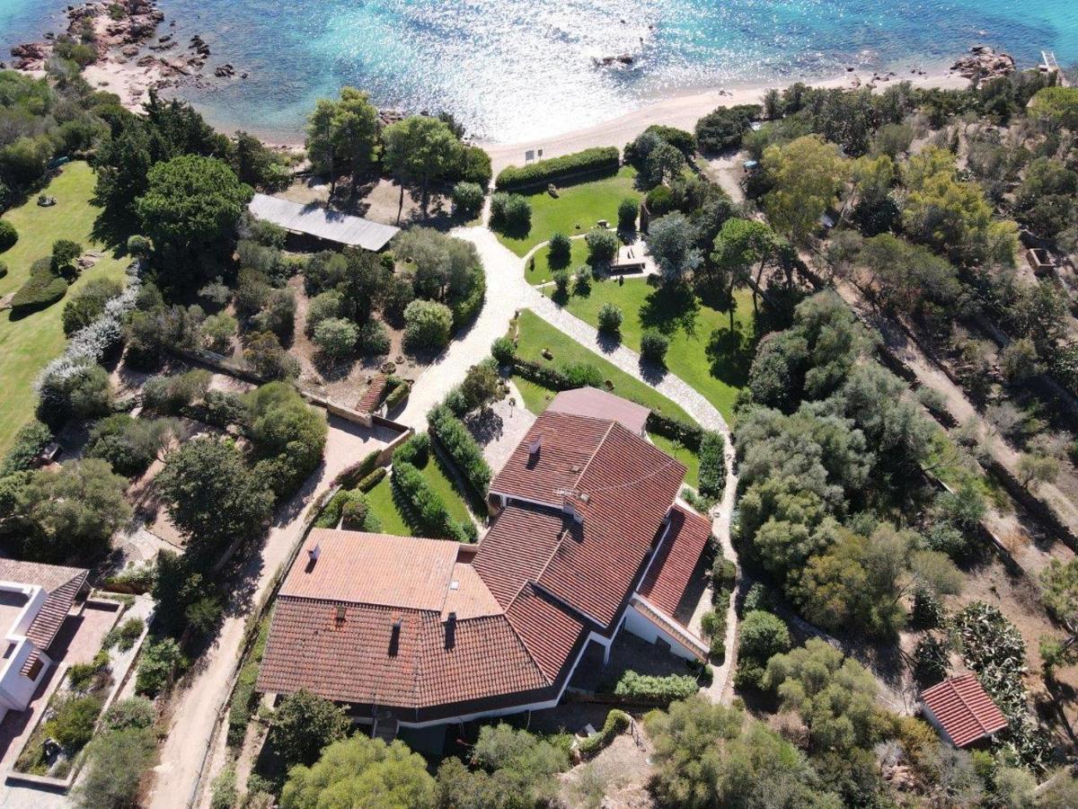 Baia Dorata Beach Apartment Porto Istana Exterior photo